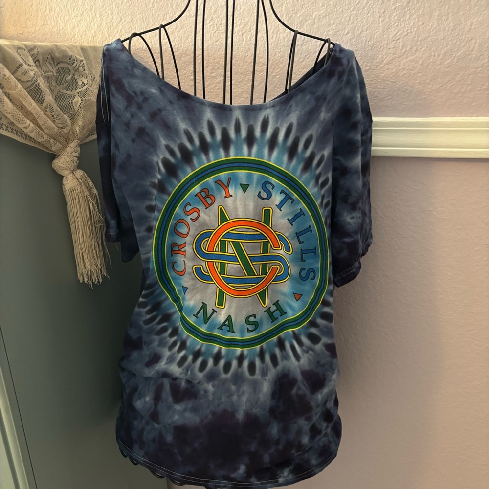 Women’s Crosby, Stills & Nash Off The Shoulder Blue Tie-Dye Tee Size Large
